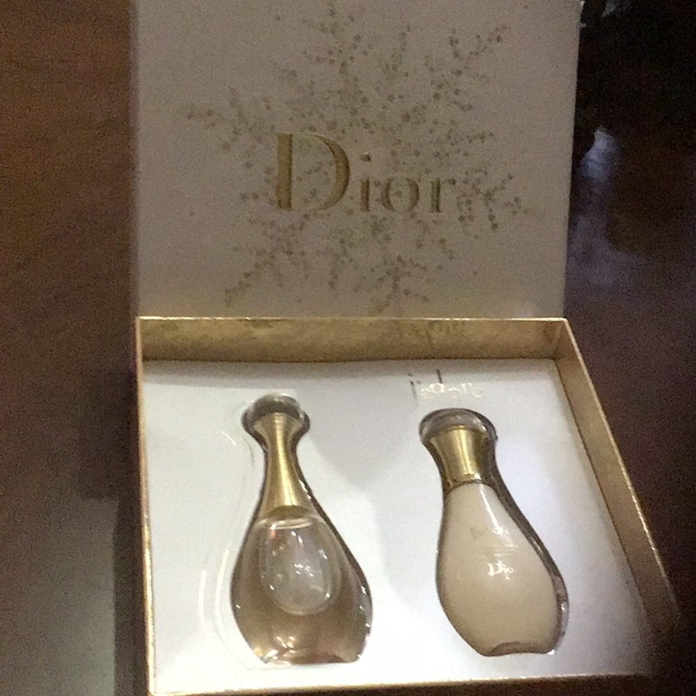 2 pc Christian Dior jadore gift set